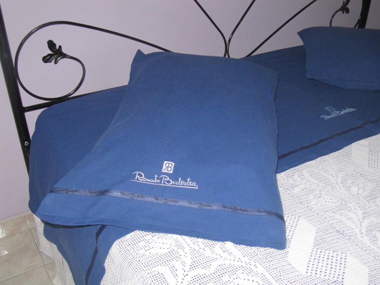 Montagne Rocciose Bed and Breakfast Frascineto Exteriör bild